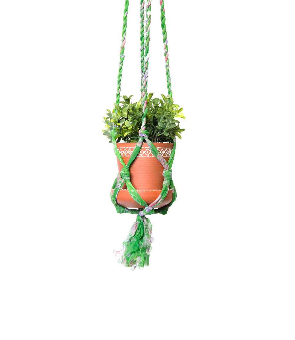 Sari Macrame Hanging Pot