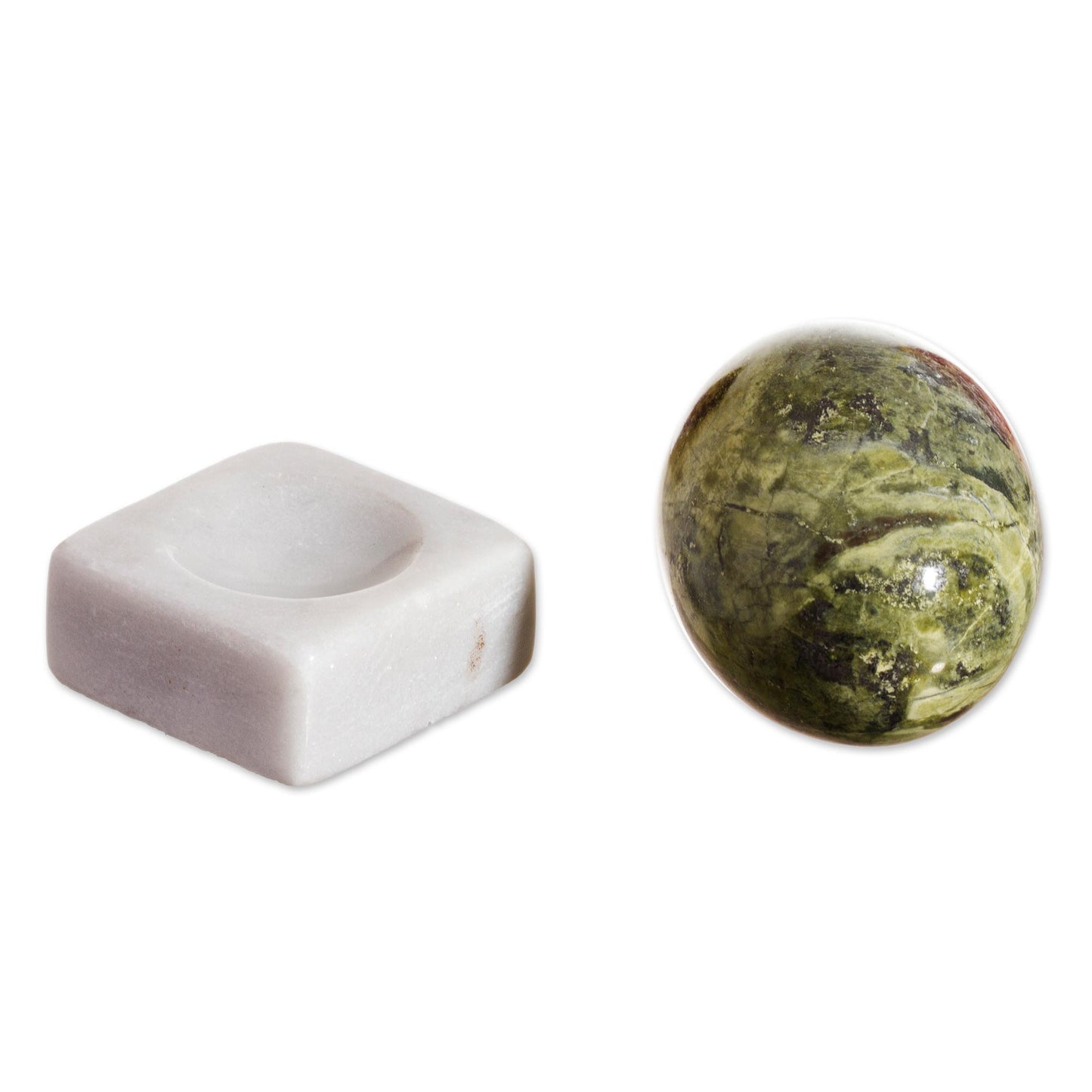 Cute Egg Egg-Shaped Serpentine Gemstone Figurine from Peru
