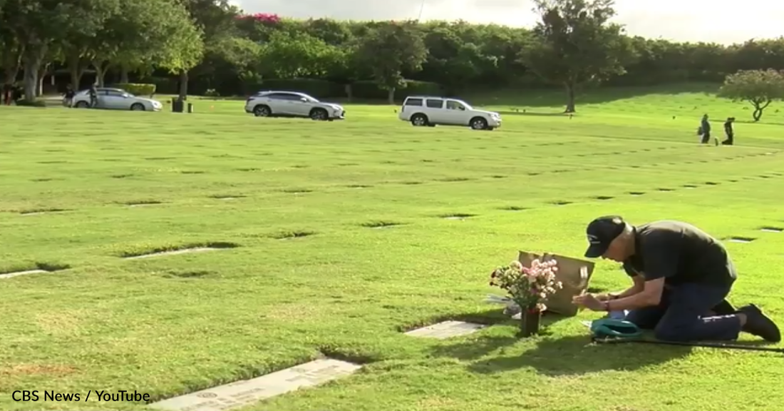 93-Year-Old War Veteran Visits Late Wife's Grave Six Days Per Week