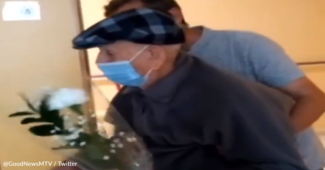 102-Year-Old Husband Surprises Sick Wife With Flowers At The Hospital