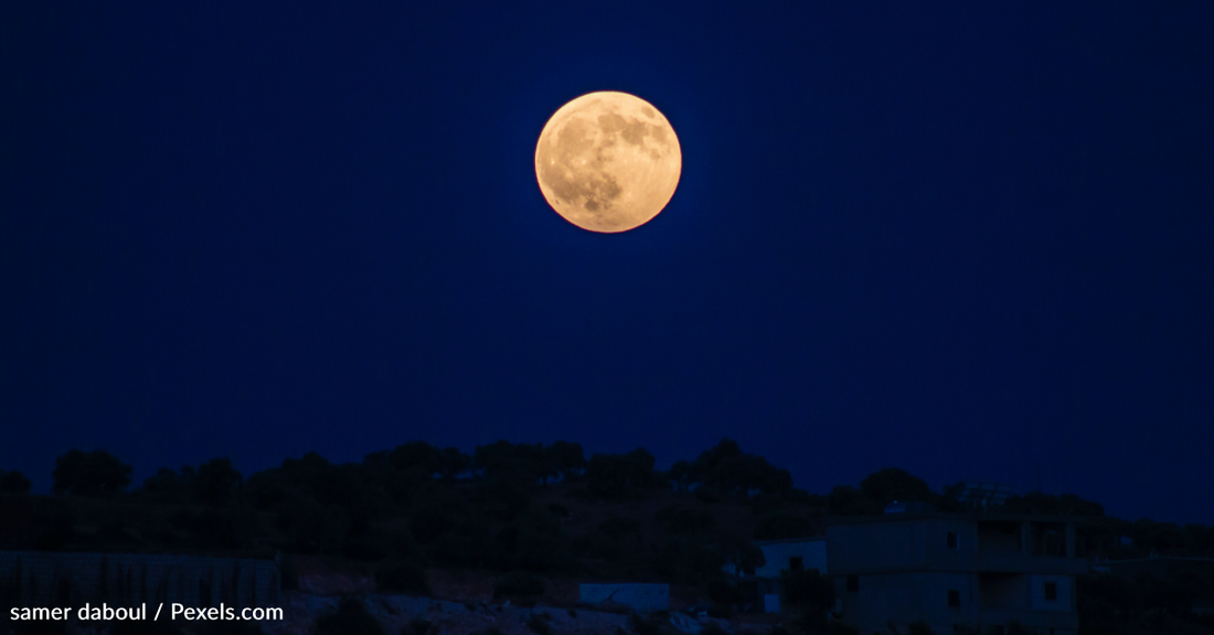 How To See June's Full "Strawberry Moon" This Year