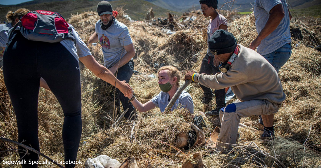 Rescuers Save Mama Dog And Her Puppy After She Buried Him In The Dump