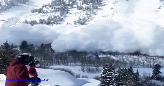 Netizens Thrilled by Stunning Footage of Utah Avalanche