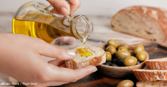 Olive Oil Found to Reduce Risk of Death from Dementia, Cancer, Cardiovascular Disease