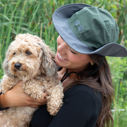 Women’s Wide Brimmed Rain Hat