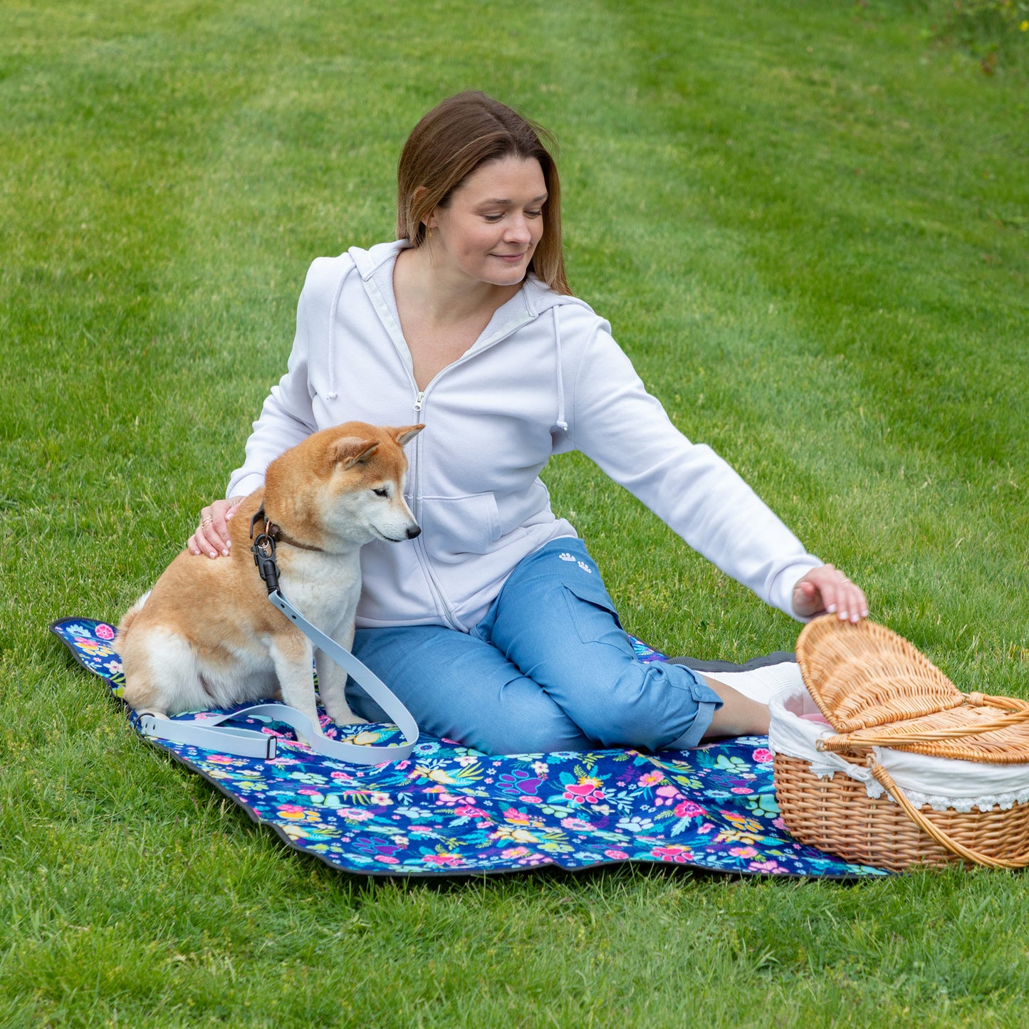 Paws Outdoor Blanket with Waterproof Backing & Handle