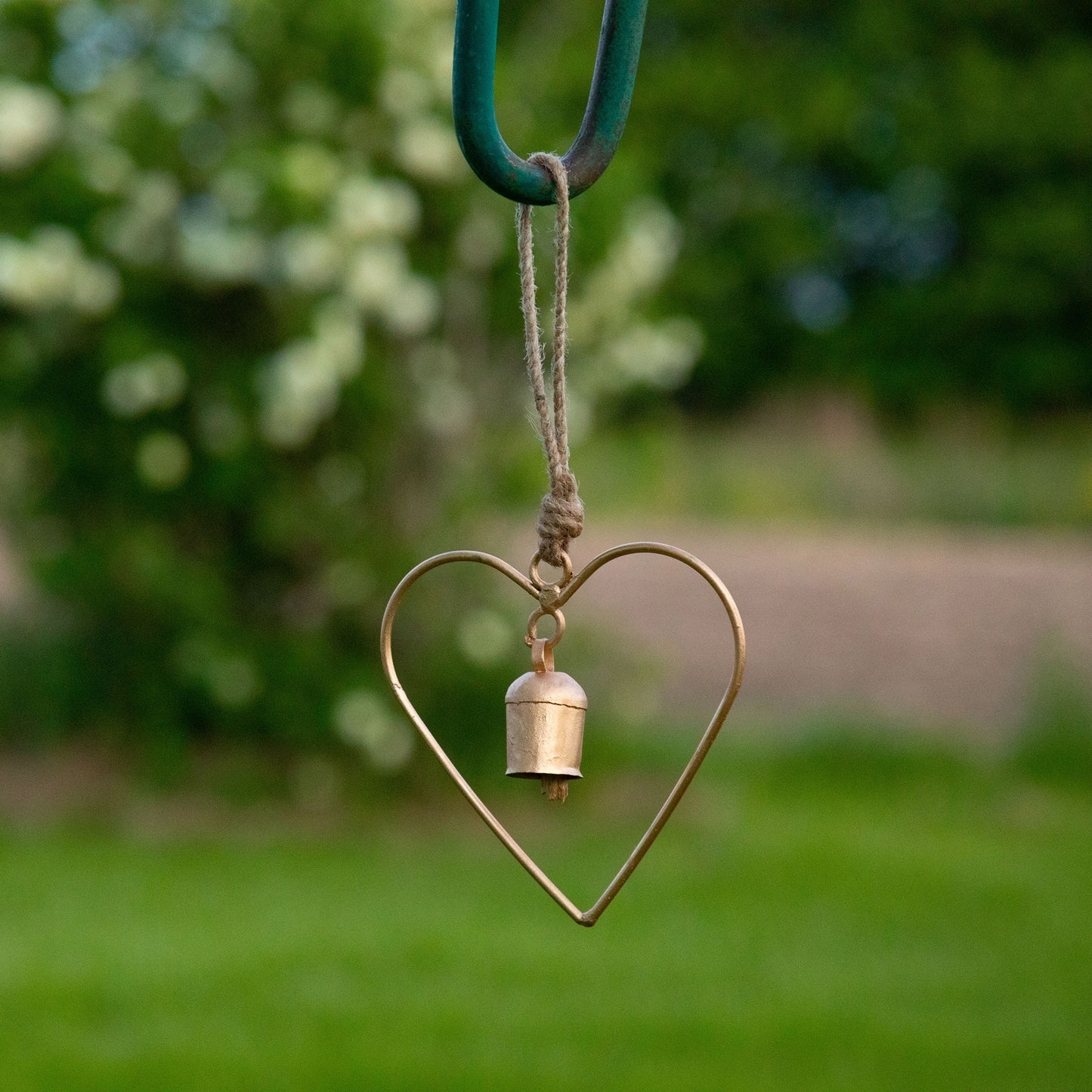 Single Bell Iron Wind Chime
