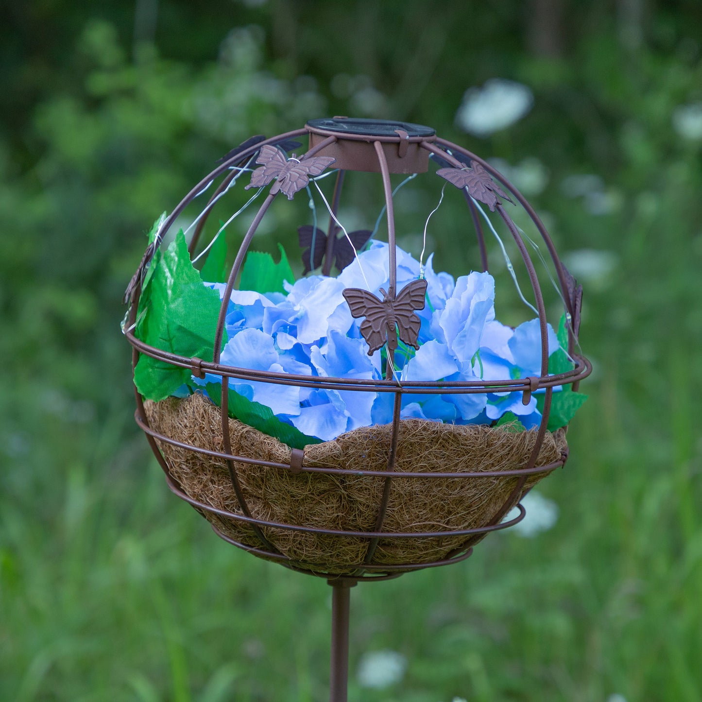 Garden Sphere Solar Planter