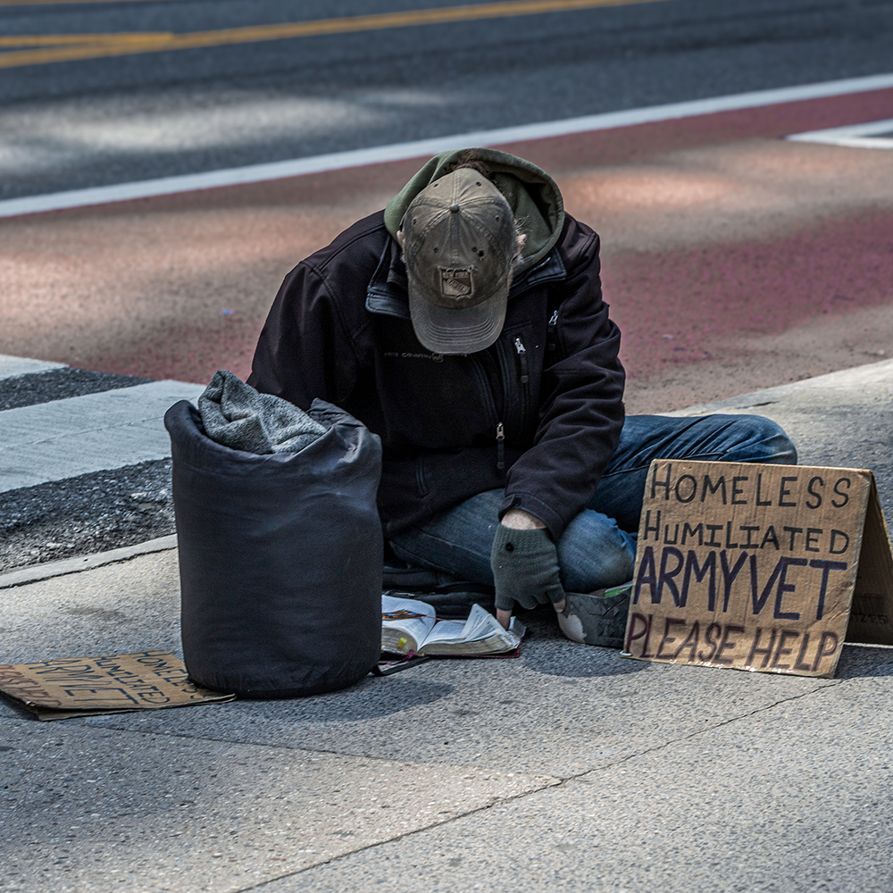 Send Winter Relief Kits to Veterans & Pets Experiencing Homelessness