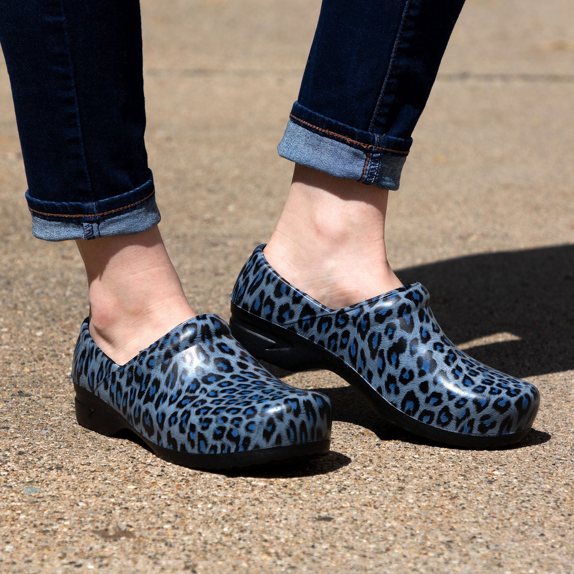 Slip resistant clogs clearance