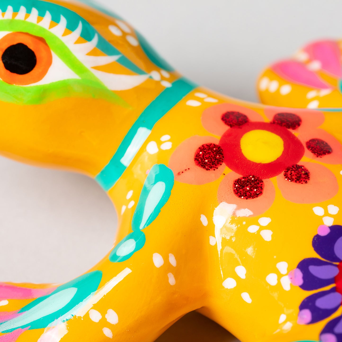 Hand Painted Decorative Ceramic Gecko