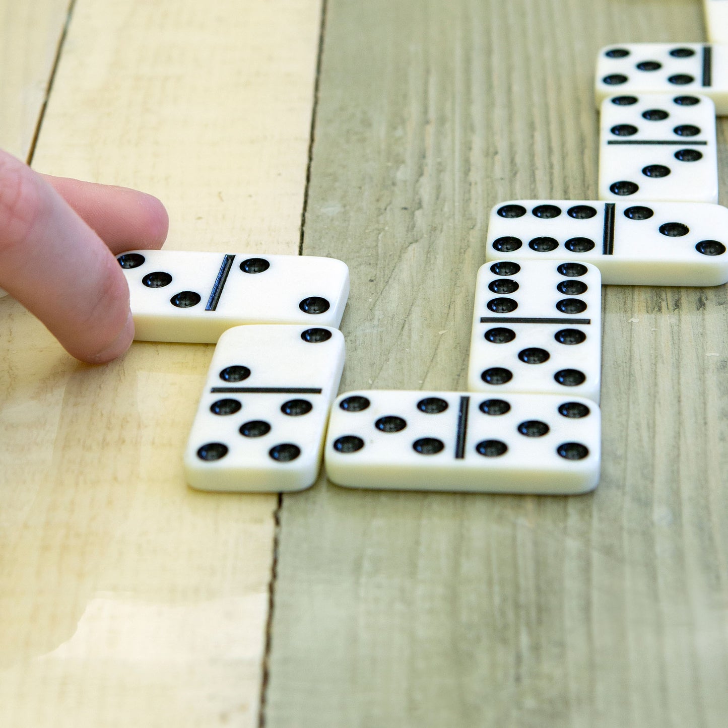 Dominoes on the Go