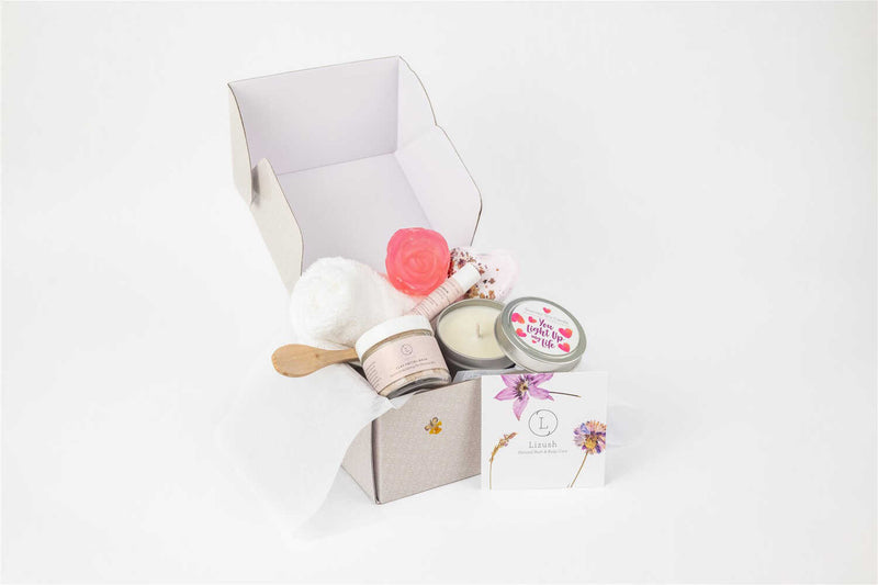 Lizush Natural & Organic Bath Box Set