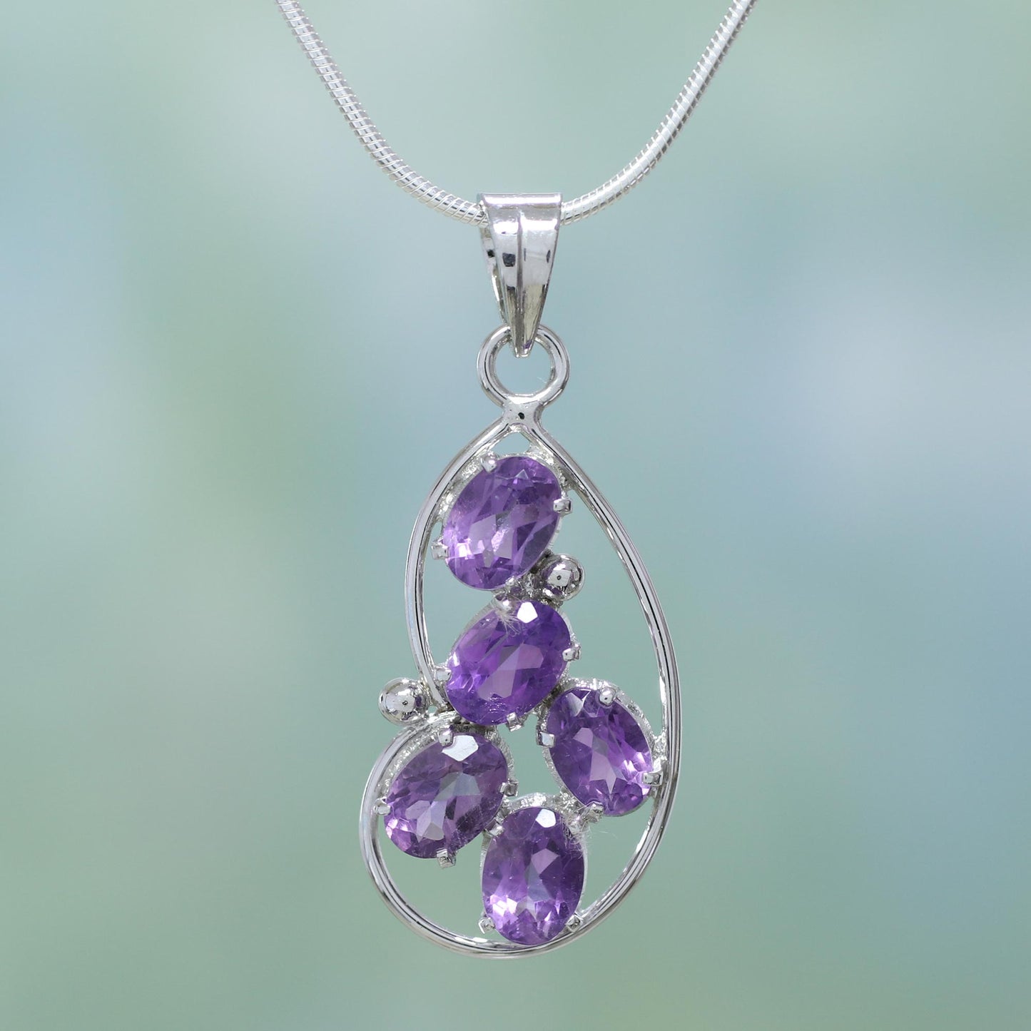 Sweet Wisteria Amethyst pendant necklace