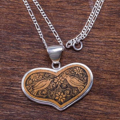 Lovebirds Gourd Heart Shaped Necklace