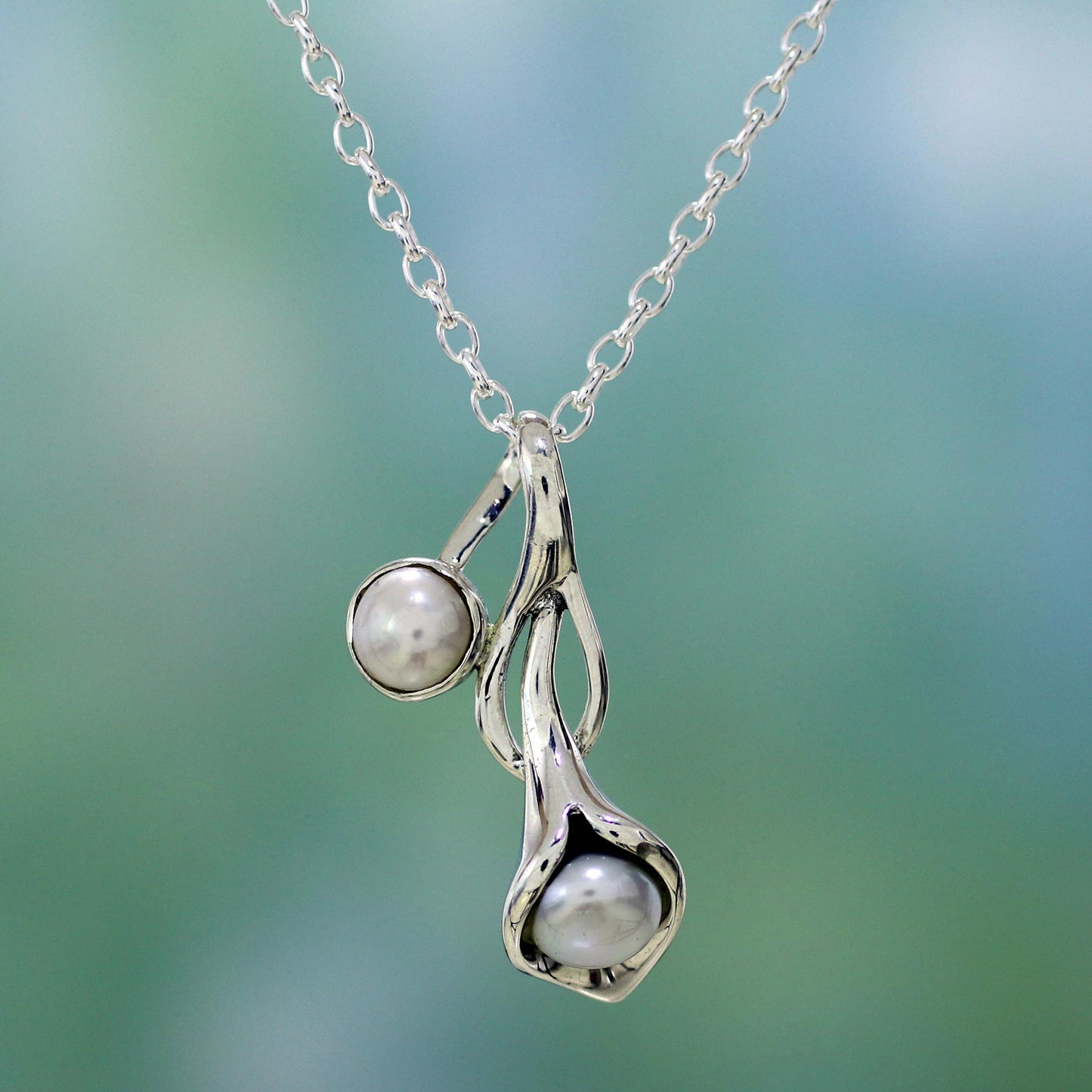 Calla Lily Pearl Bridal Necklace