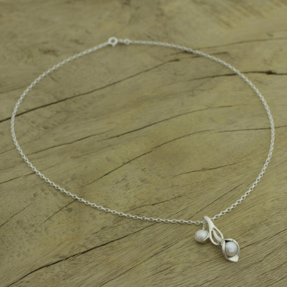 Calla Lily Pearl Bridal Necklace