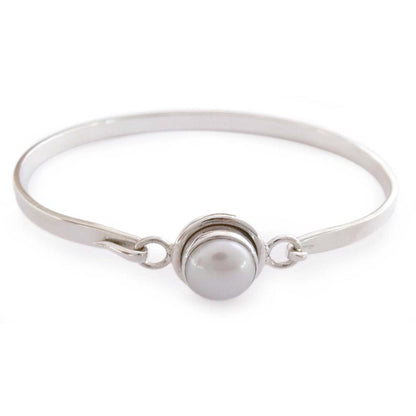 Aesthetic Moon Pearl Bangle Bracelet