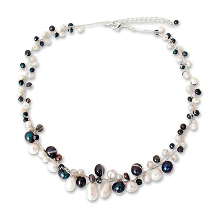 Monochrome Harmony Pearl Beaded Necklace