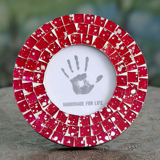 Red Ruby Handcrafted Round Red Mosaic Picture Frame (4 x 4)