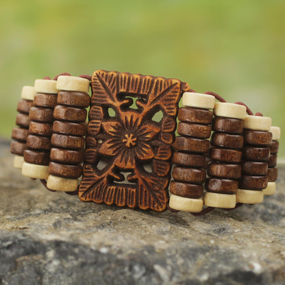 Kumasi Blossom Wood Beaded Bracelet