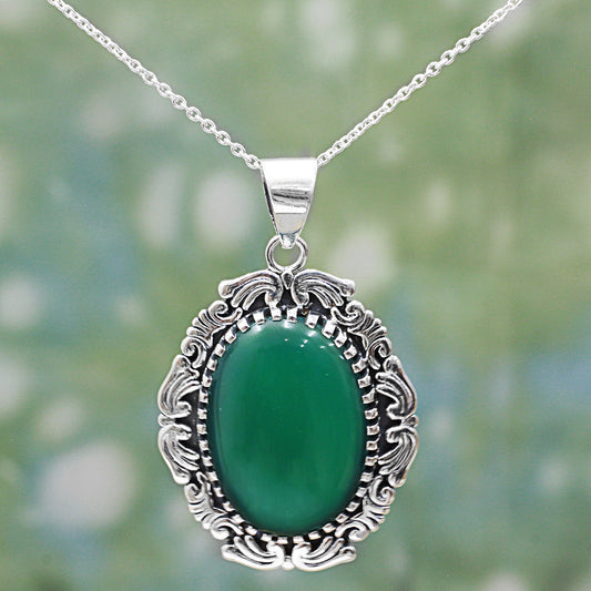 Magnificent Green Hand Crafted Green Onyx Pendant Necklace from India