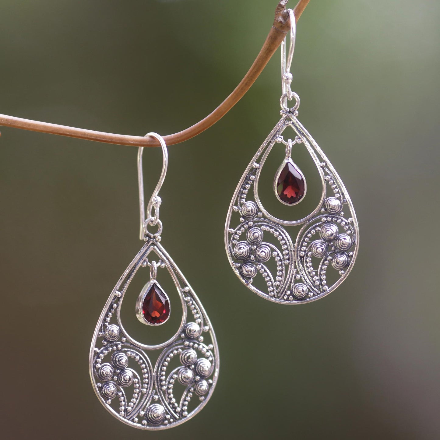 Bali Crest Garnet & Silver Dangle Earrings