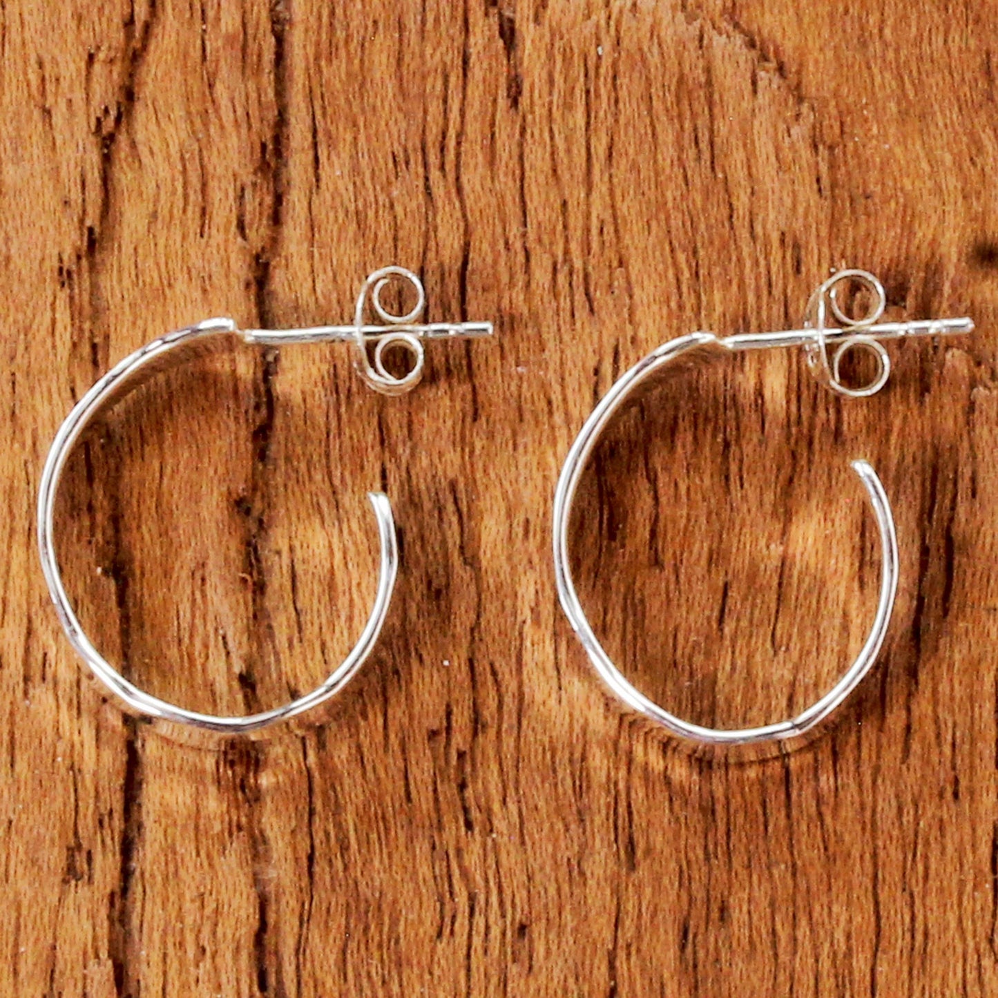 Contemporary Woman Modern Thai 925 Sterling Silver Half-Hoop Earrings