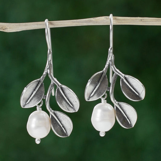 Iridescent Pears Dangle Earrings with Cultured Pearls and 925 Silver Leaves