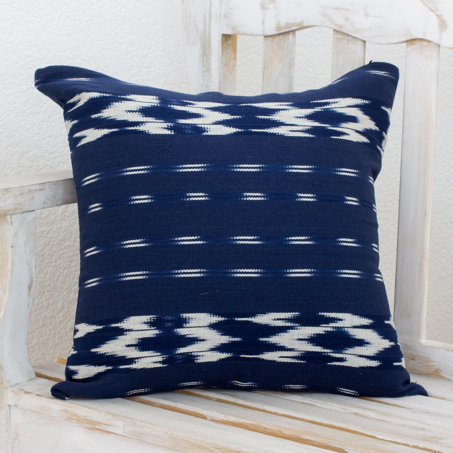 Ocean Elegance Cotton Cushion Cover in Ivory and Navy from Guatemala