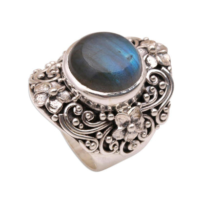 Jepun Mists Labradorite and Sterling Silver Dome Ring from Bali