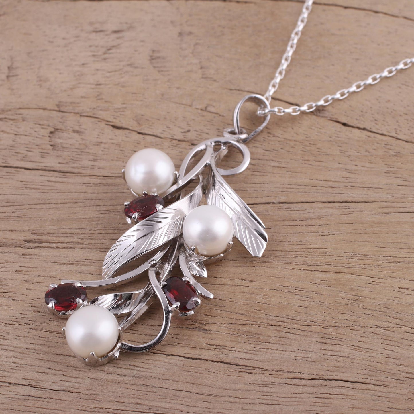 Blissful Nature Cultured Pearl and Faceted Garnet Necklace from India