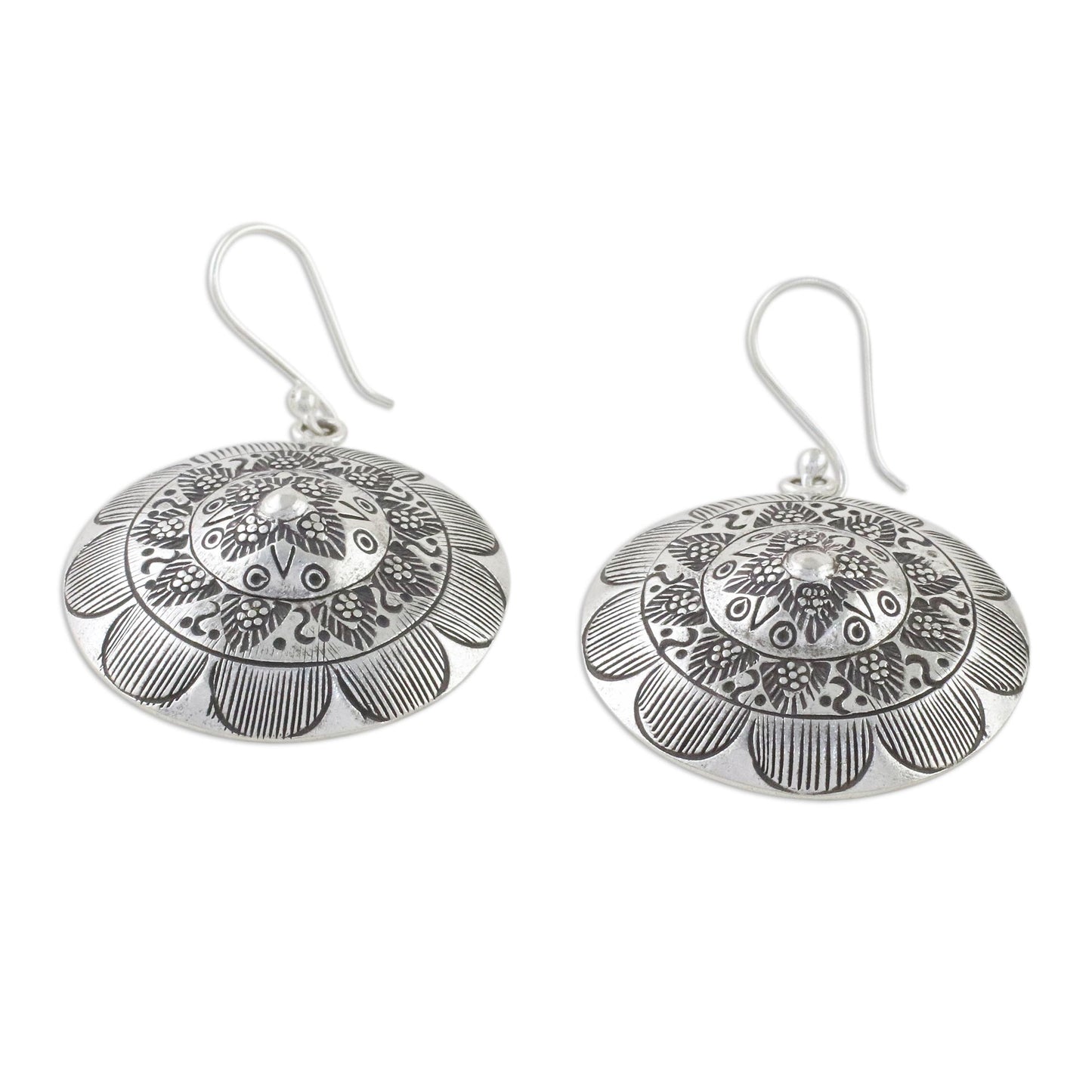 Lanna Welcome Round Floral Motif Earrings in 950 Hill Tribe Silver