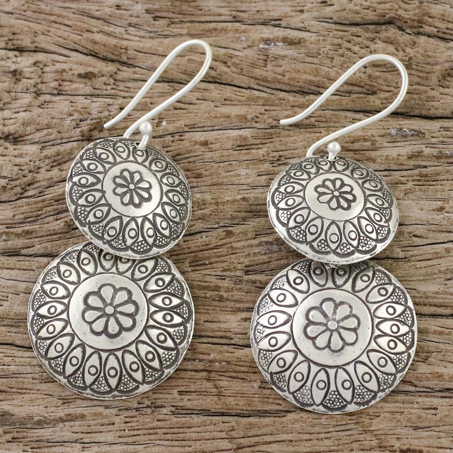 La Na Flowers Floral Karen Silver Dangle Earrings from Thailand