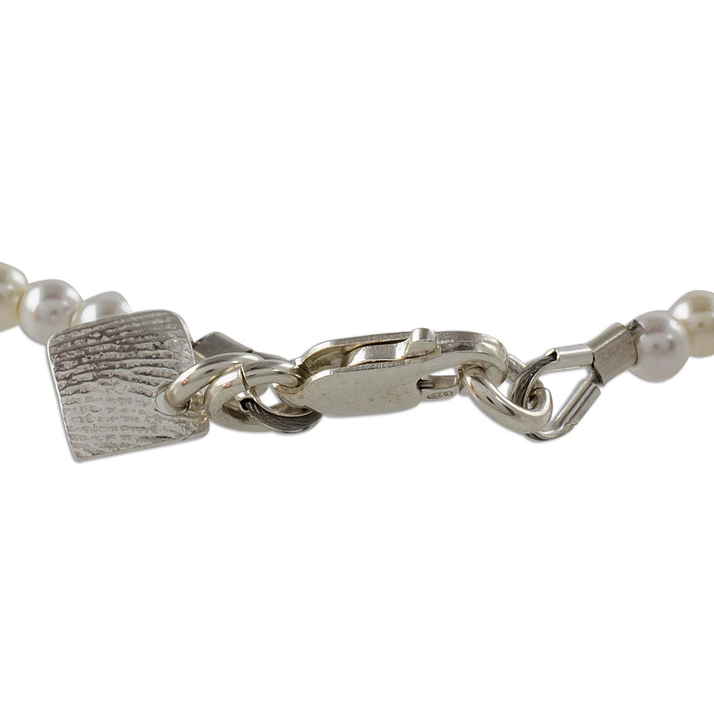 Beautiful Delicacy Cultured Pearl Beaded Bracelet from Guatemala