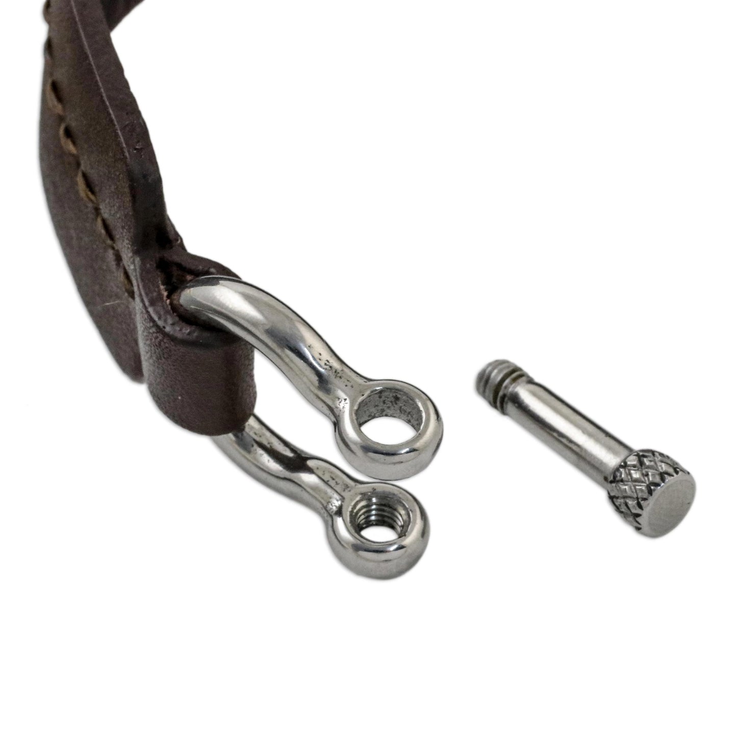 Rugged Femme Rugged Women's Brown Leather Bracelet with Shackle Clasp