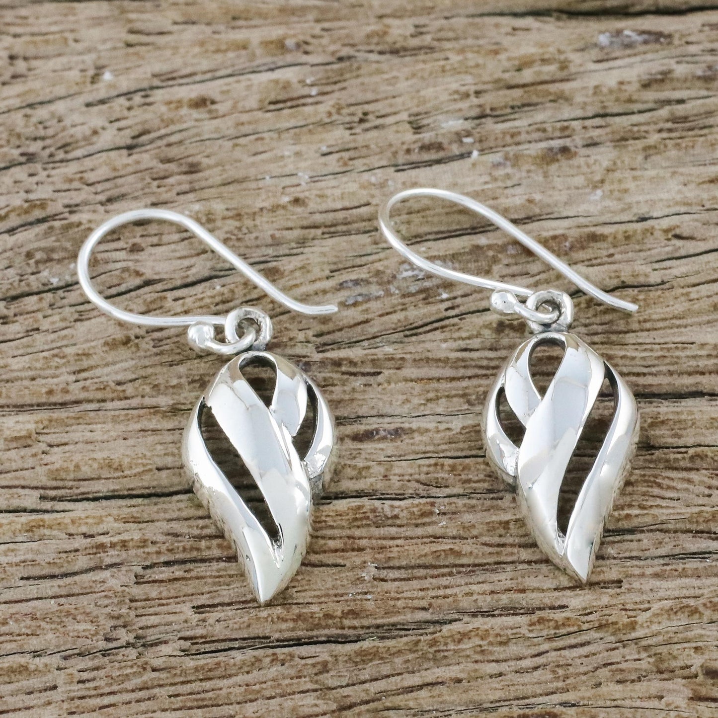 Elegant Touch Shining Sterling Silver Dangle Earrings from Thailand