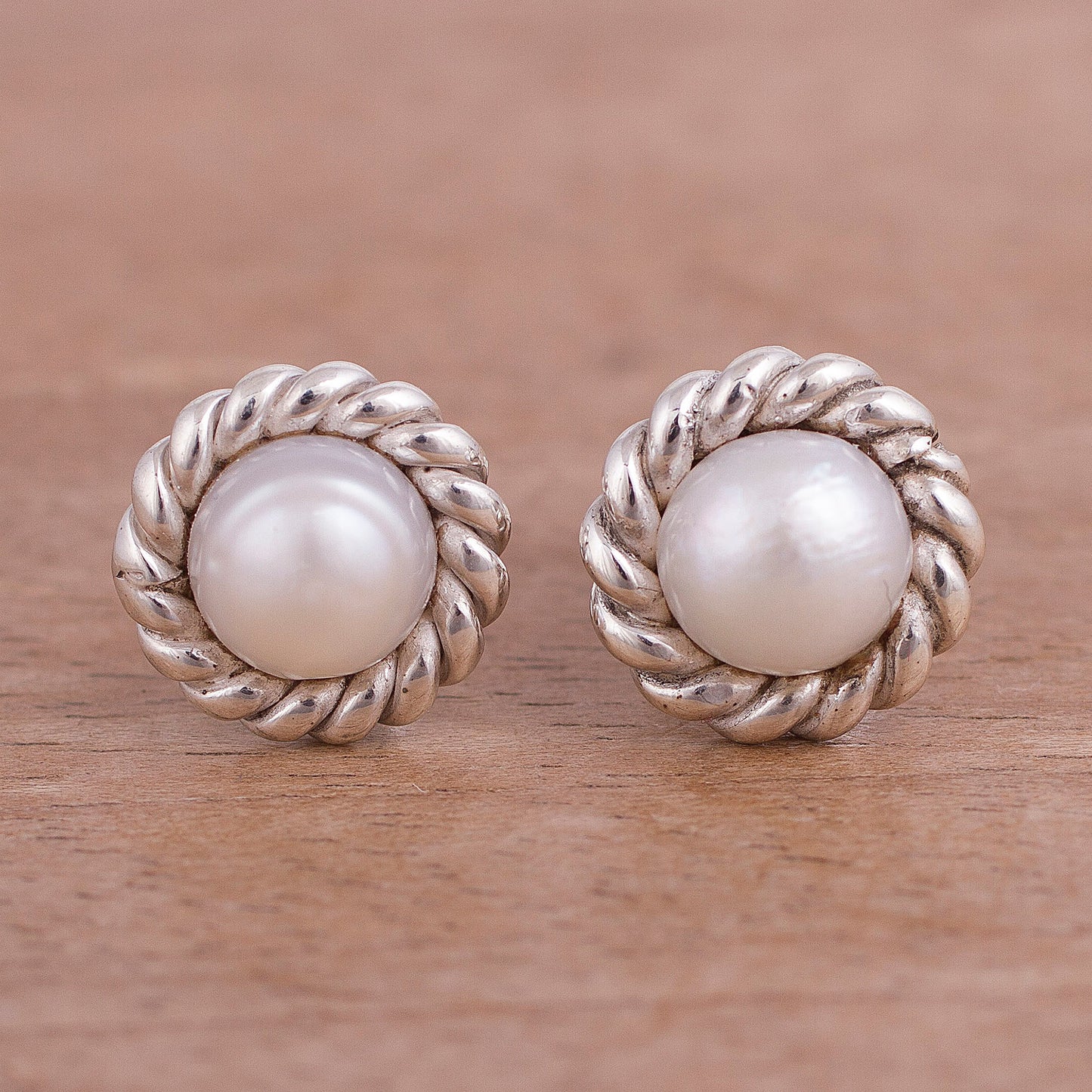 Lassoed Glow Rope Motif Cultured Pearl Stud Earrings from Peru