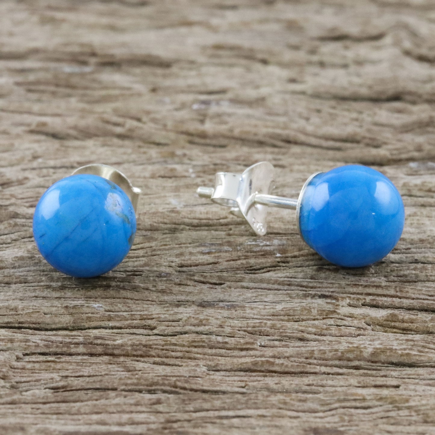 Paradise Lagoon Handmade 925 Sterling Silver Magnesite Stud Earrings