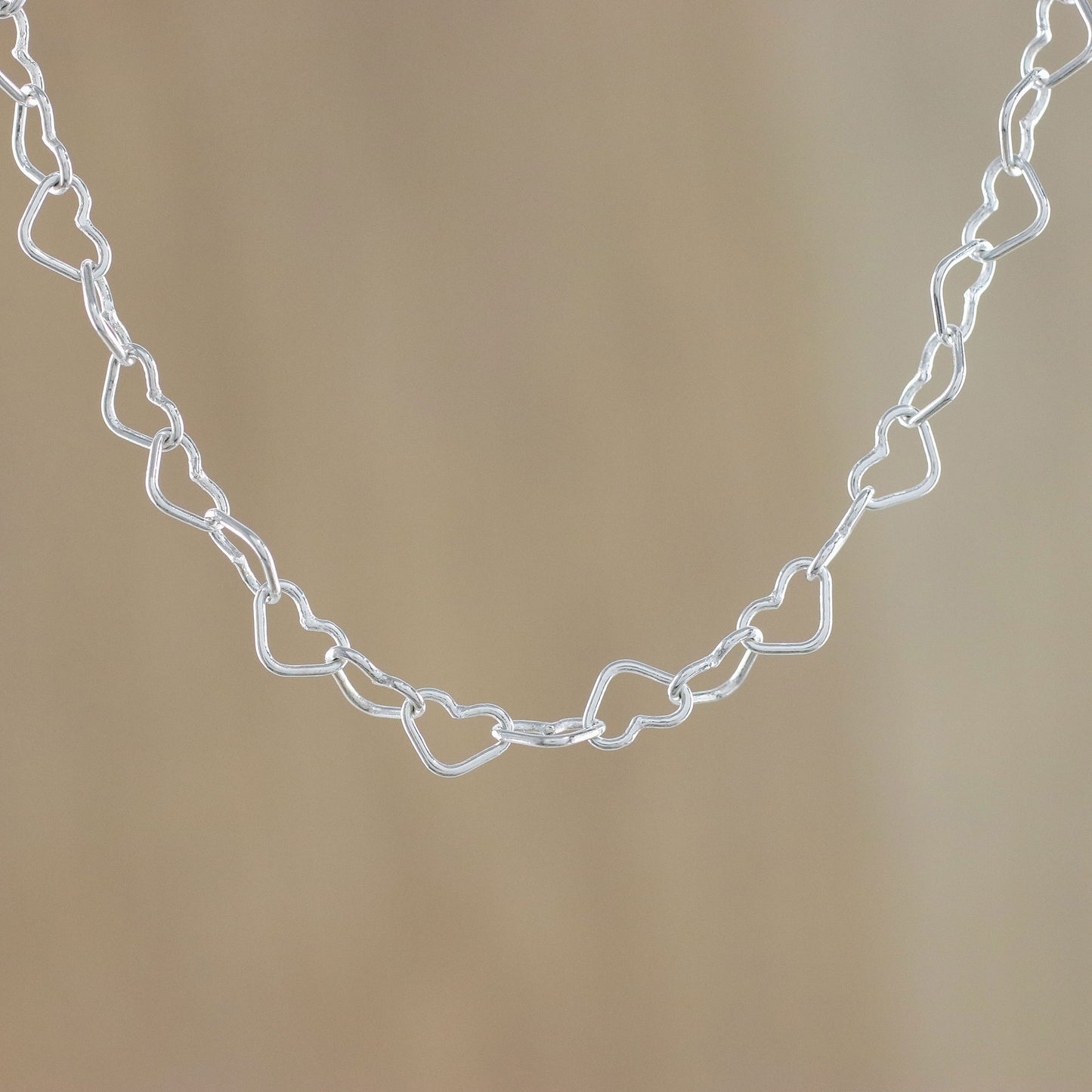 Lots of Love Sterling Silver Heart Link Necklace (6mm) from Thailand