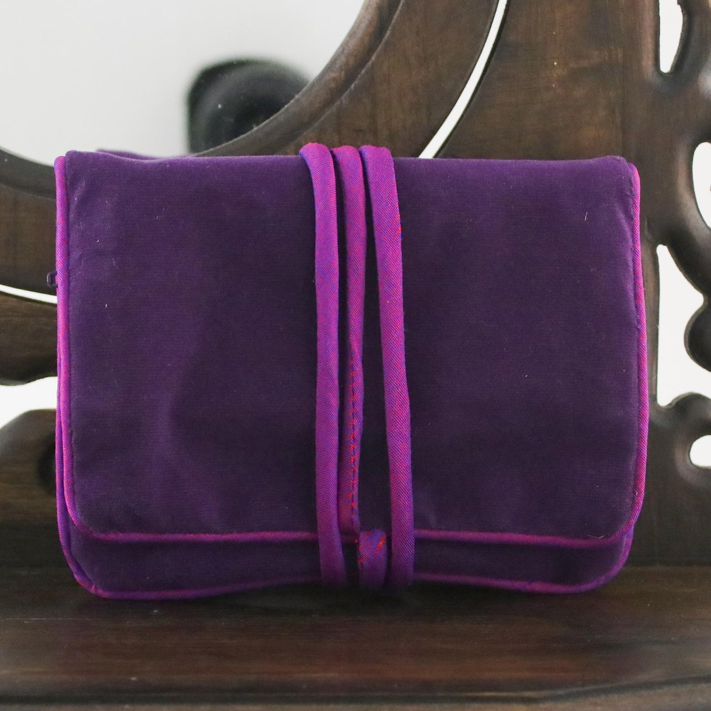 Lisu Jewels Hill Tribe Applique Jewelry Roll in Purple from Thailand