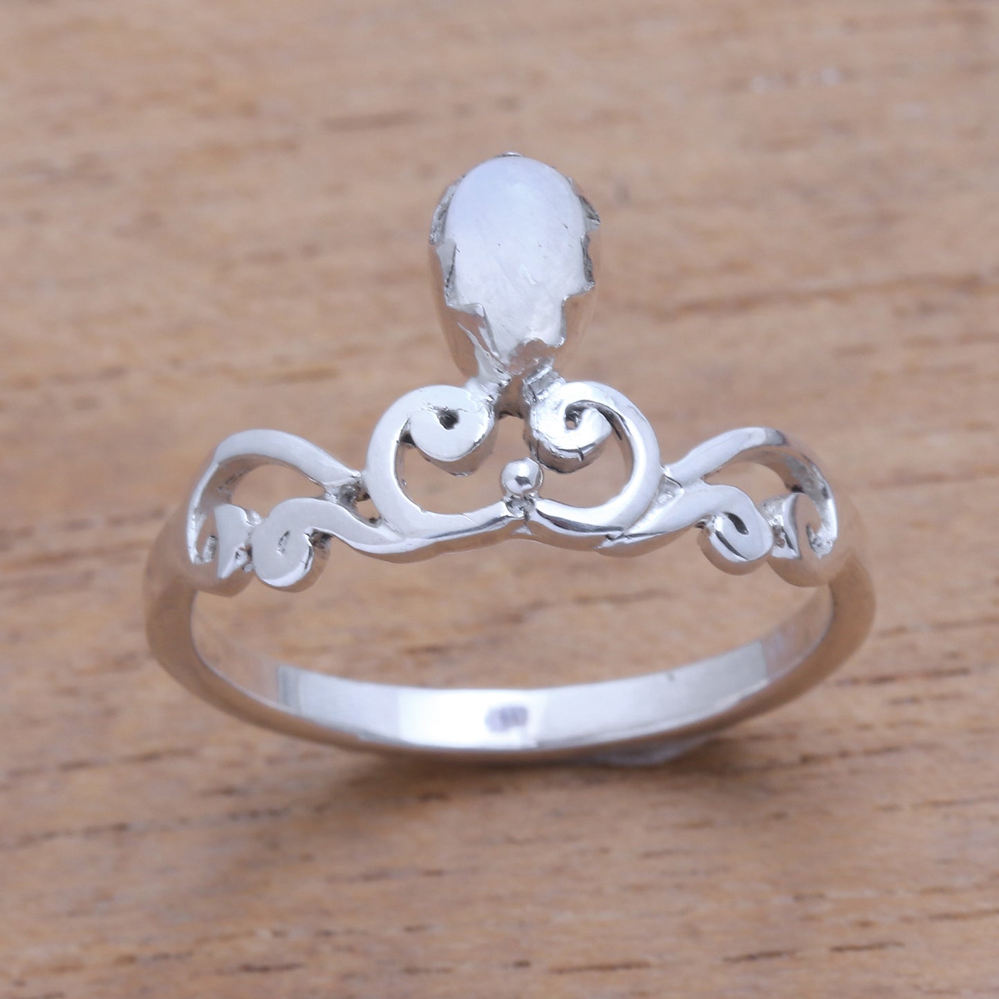 Lovely Vines Spiral Motif Moonstone Band Ring from Bali