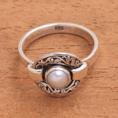 Circular Glow Circular Cultured Pearl Cocktail Ring from Java