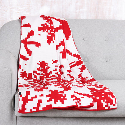 Christmas Fantasy in Poppy Christmas-Themed Knit Throw in Poppy from India