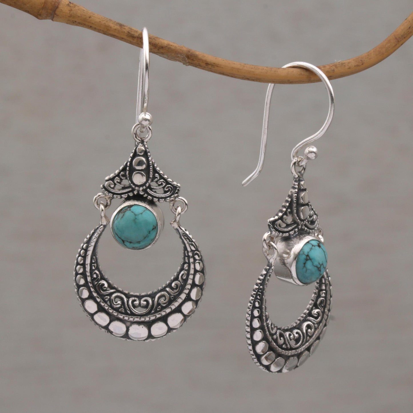 Elegant Crescents Magnesite Earrings