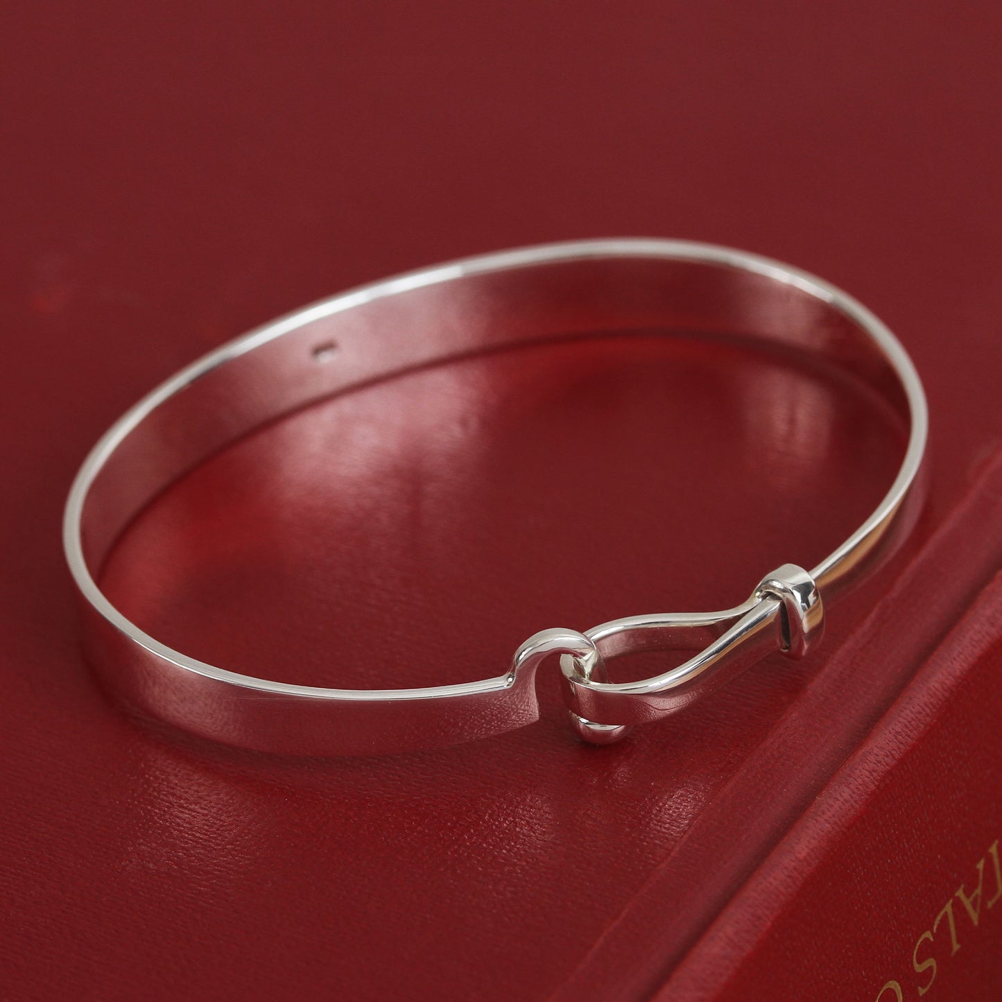 Wonderful Gleam High-Polish Taxco Sterling Silver Bangle Bracelet