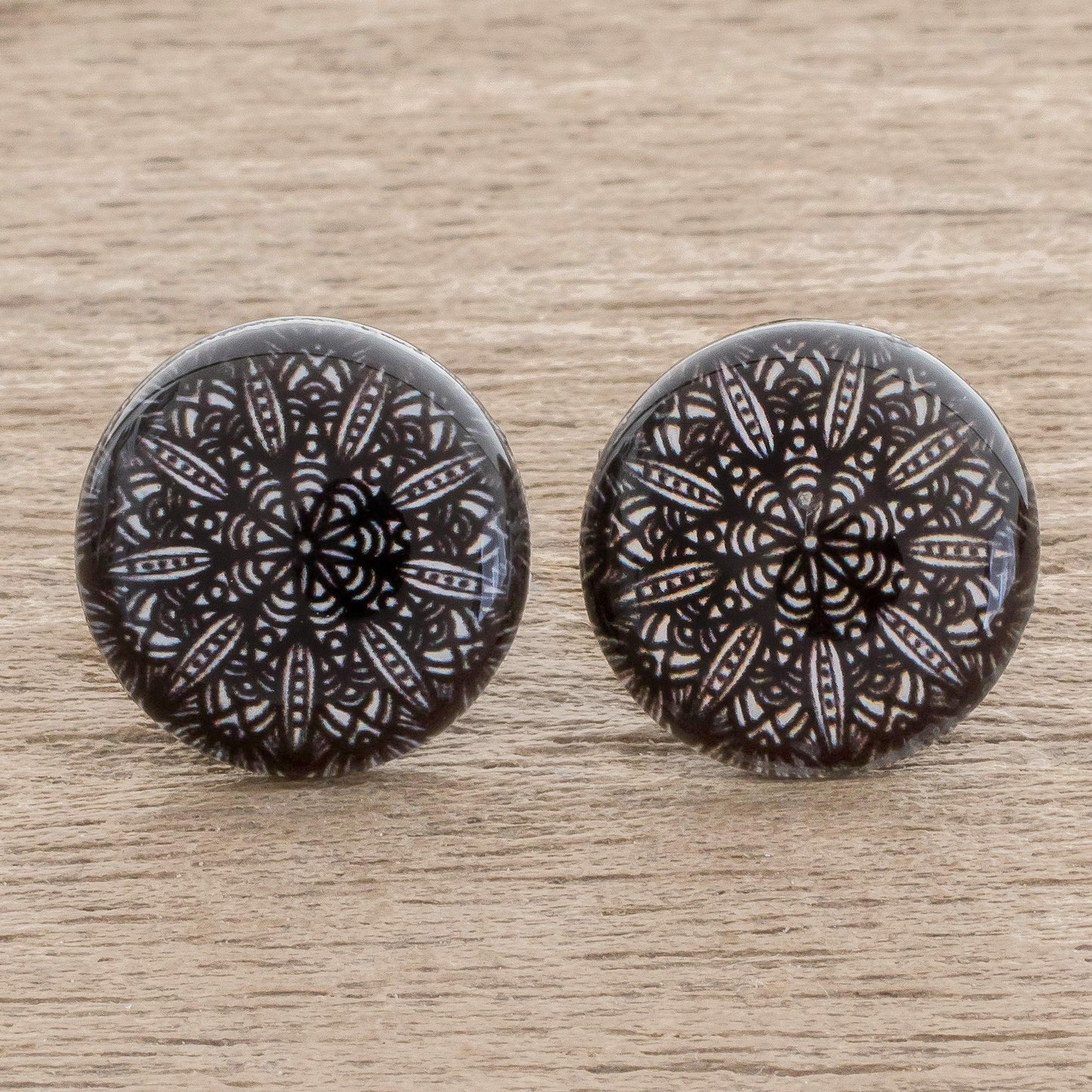 Elegant Intricacy Black and White Resin and Paper Stud Earrings