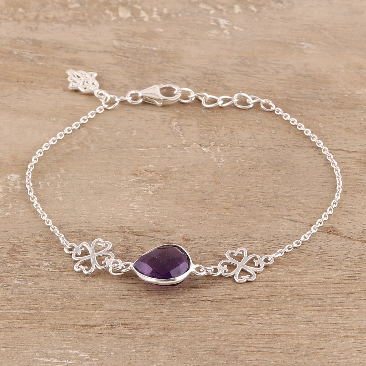 Hamsa Grace Hamsa Charm 3.5-Carat Amethyst Pendant Bracelet from India