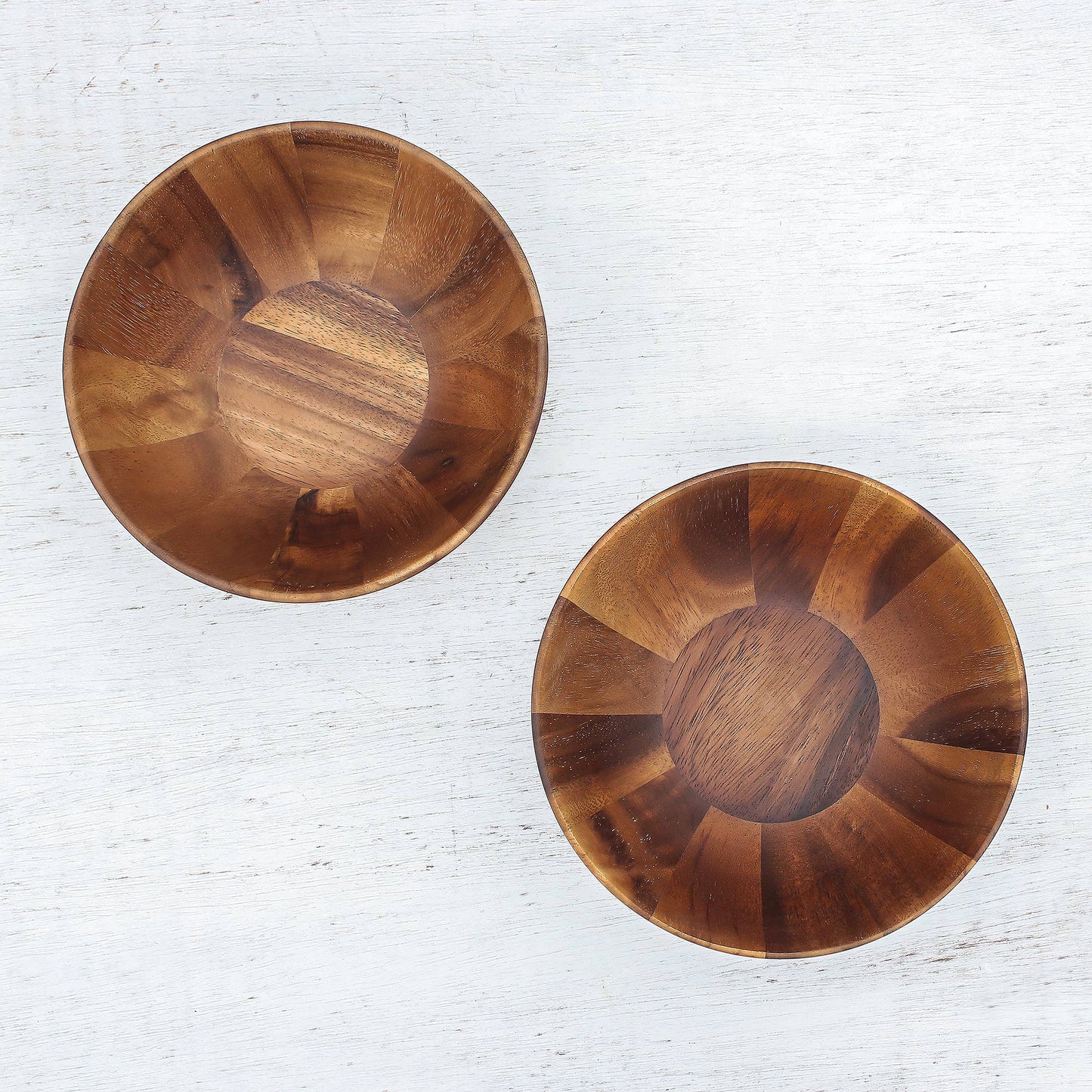 Exquisite Meal Handmade Raintree Wood Bowls from Thailand (Pair)