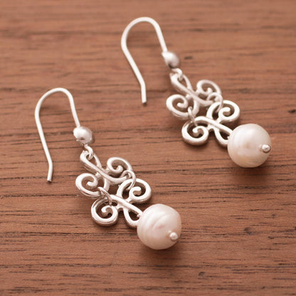 Chic Beauty Petal Motif Cultured Pearl Dangle Earrings from Peru